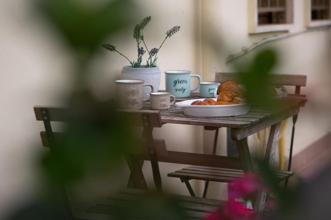 Casa Luisa Bed & Breakfast Salerno Exterior photo