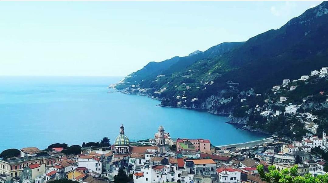 Casa Luisa Bed & Breakfast Salerno Exterior photo